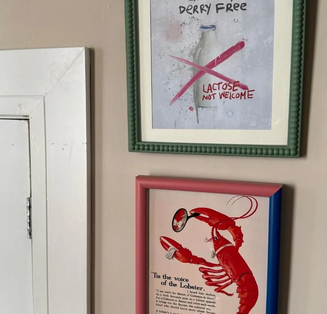 דירה 3 Bedroom House- East בלפסט